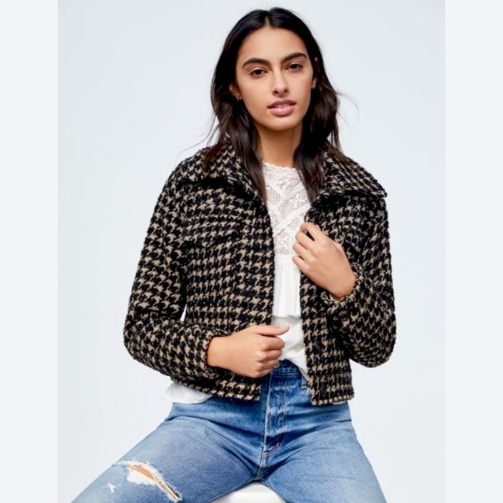 ANTHRO Lea Houndstooth Shimmer Cropped Coat by Avec Les Filles